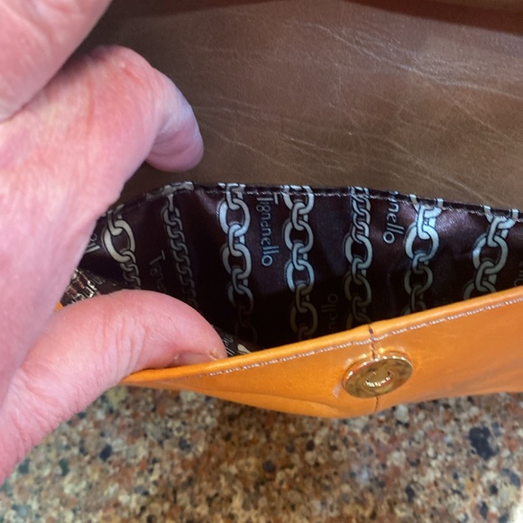 ***PRICE DROP****   NWT TIGNANELLO CARSON SHOPPER - Picture 7 of 14